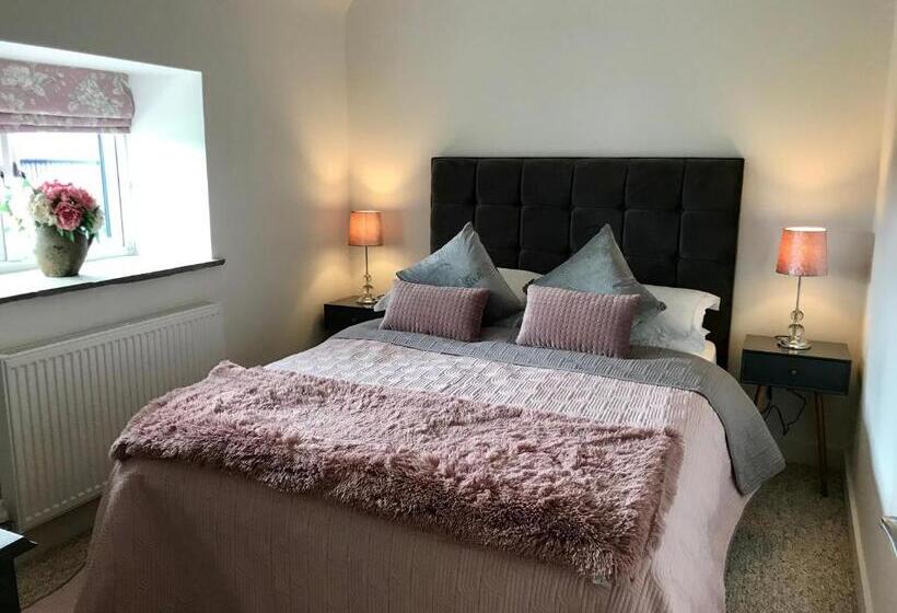 فندق The Hayloft Cheshire