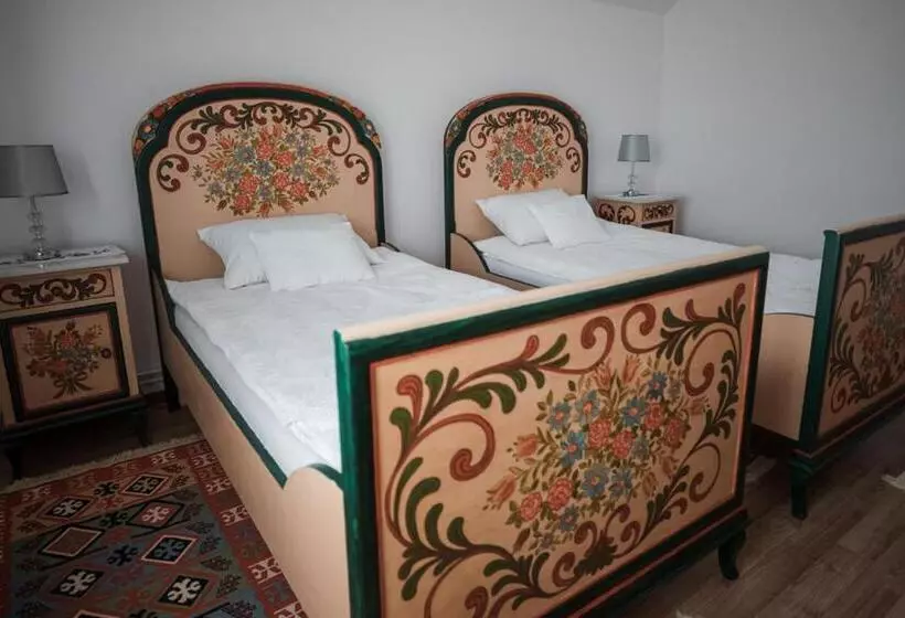 Majatalo Muskatli Panzio Sic