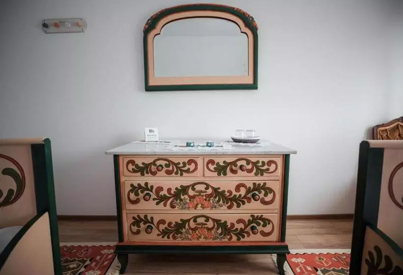 Majatalo Muskatli Panzio Sic