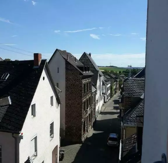 Retkeilymaja Rathausschenke Münstermaifeld