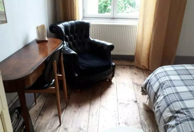 Aamiaismajoitus (B&B) L Ancienne Comédie