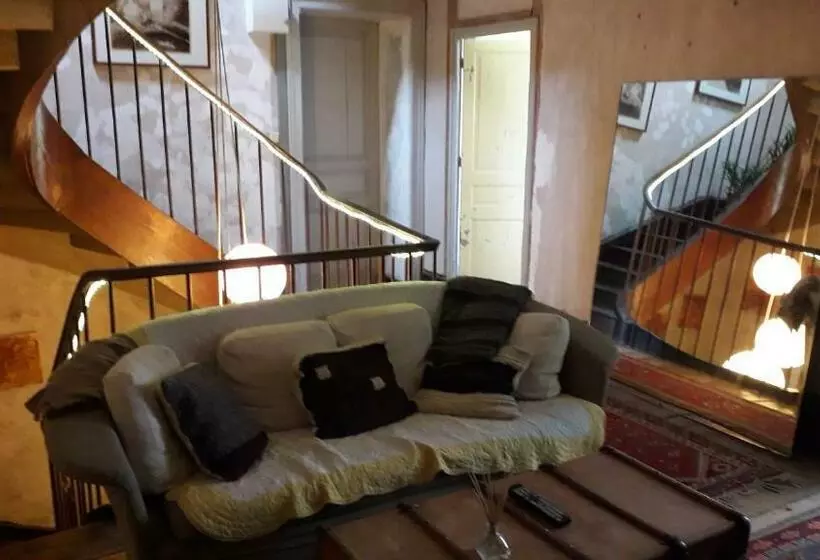 Aamiaismajoitus (B&B) L Ancienne Comédie