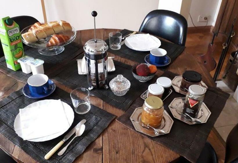 צימר L Ancienne Comédie