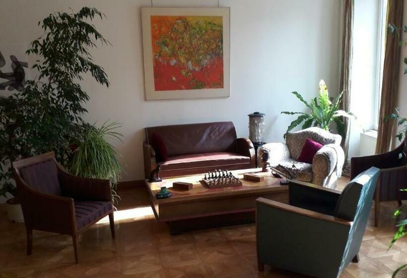 צימר L Ancienne Comédie