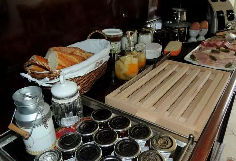 Aamiaismajoitus (B&B) Le Jardin Du Puits