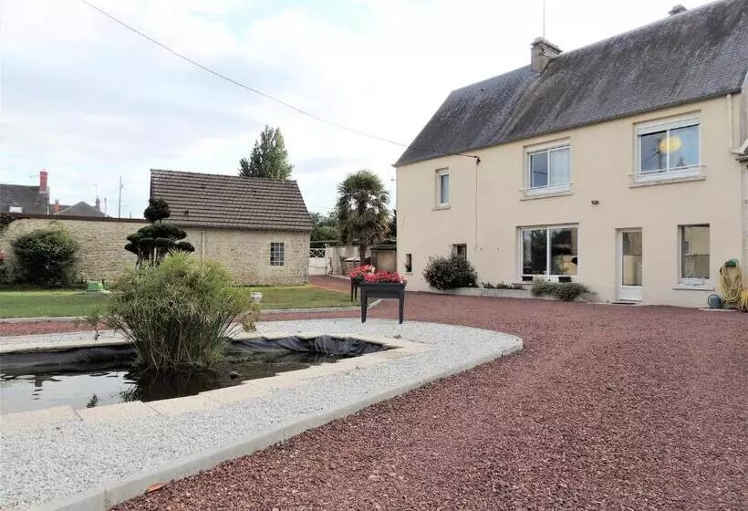 Aamiaismajoitus (B&B) Le Jardin Du Puits