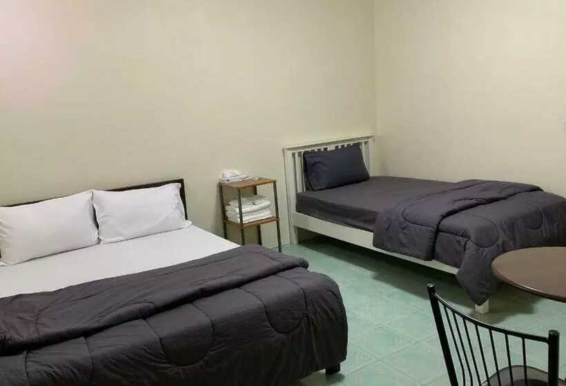 Pd Hostel