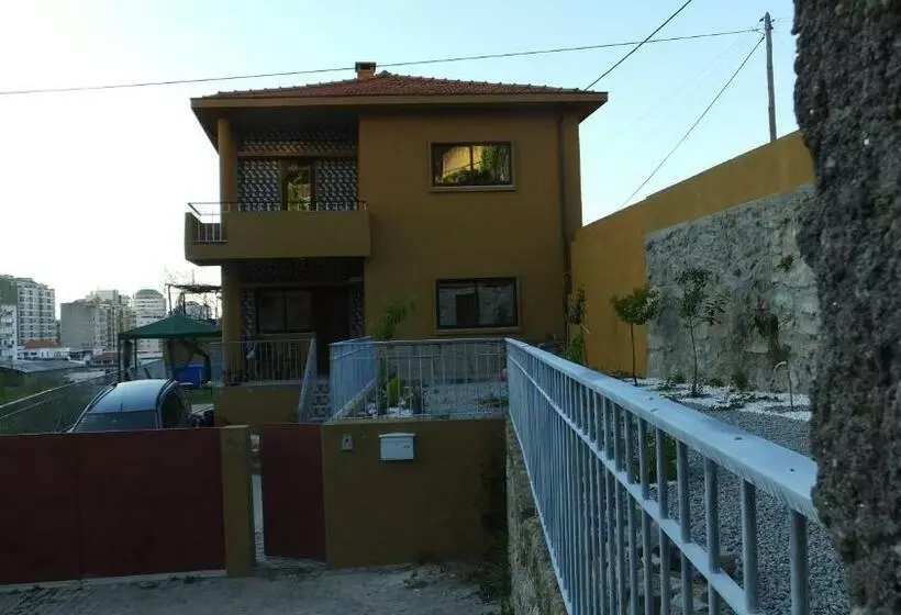 پانسیون Oporto Glamour Suite House