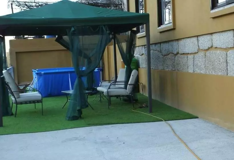 پانسیون Oporto Glamour Suite House