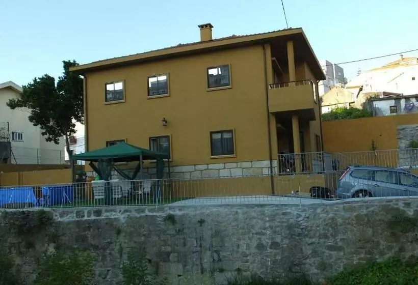 پانسیون Oporto Glamour Suite House