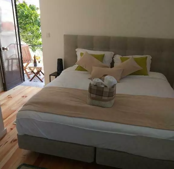 پانسیون Oporto Glamour Suite House