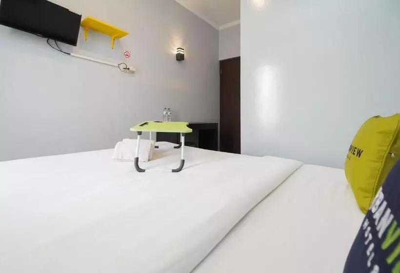 Urbanview Hotel Arafuru Residence Duren Sawit