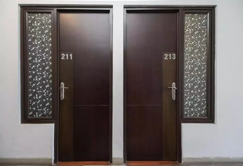 Urbanview Hotel Arafuru Residence Duren Sawit