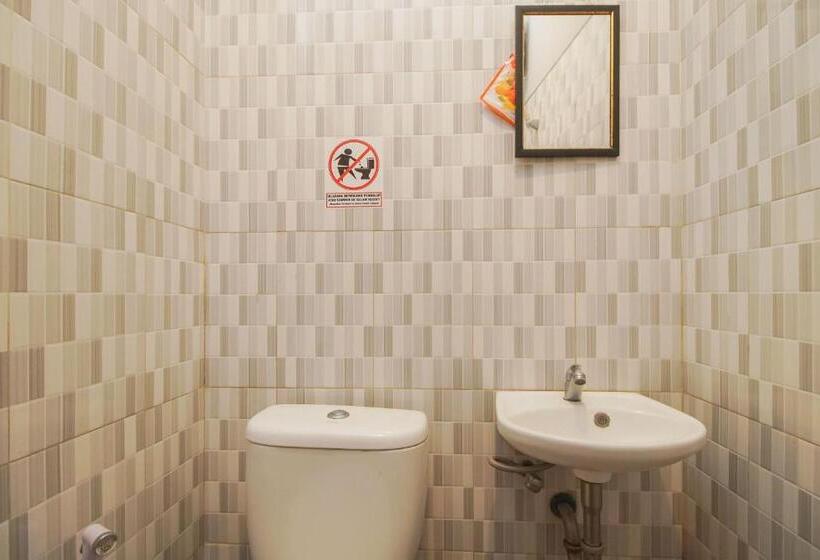 Urbanview Hotel Arafuru Residence Duren Sawit