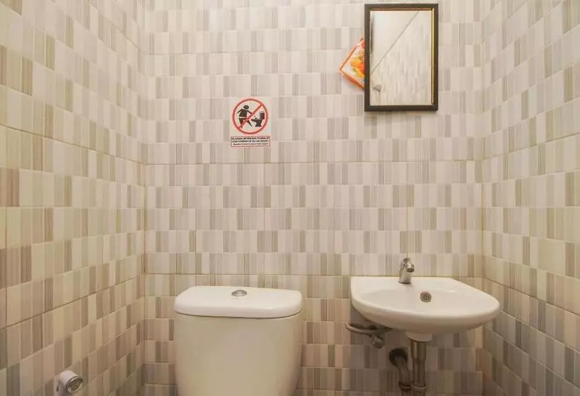 Urbanview Hotel Arafuru Residence Duren Sawit