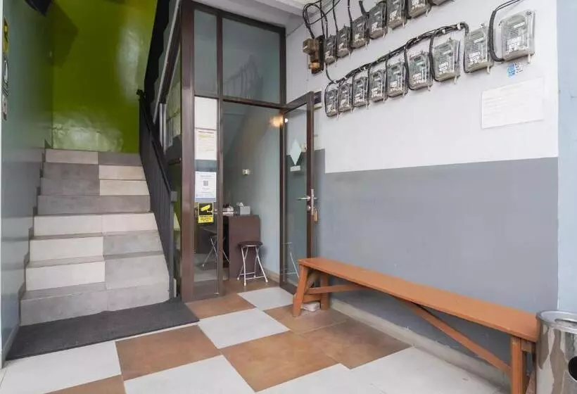 Urbanview Hotel Arafuru Residence Duren Sawit