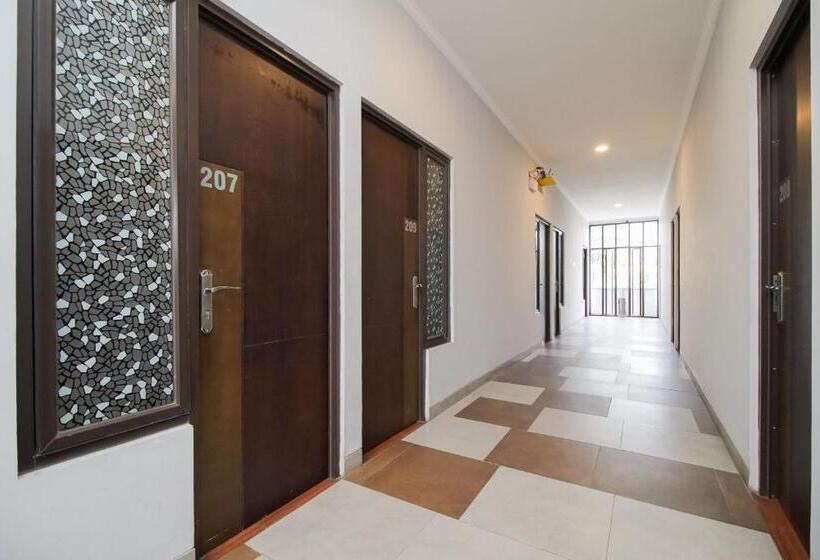 Urbanview Hotel Arafuru Residence Duren Sawit