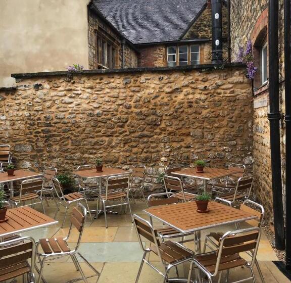 Hotel The Cross Keys Sherborne