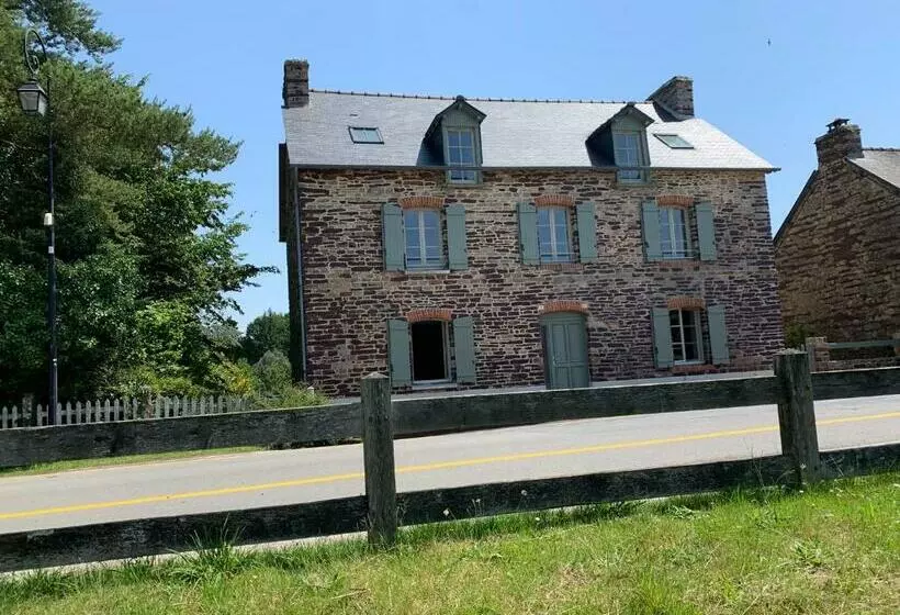 La Maison Des Légendes