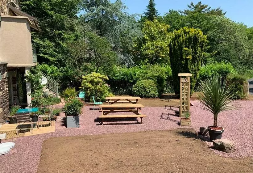 La Maison Des Légendes