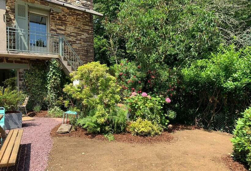 La Maison Des Légendes