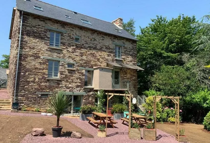 La Maison Des Légendes