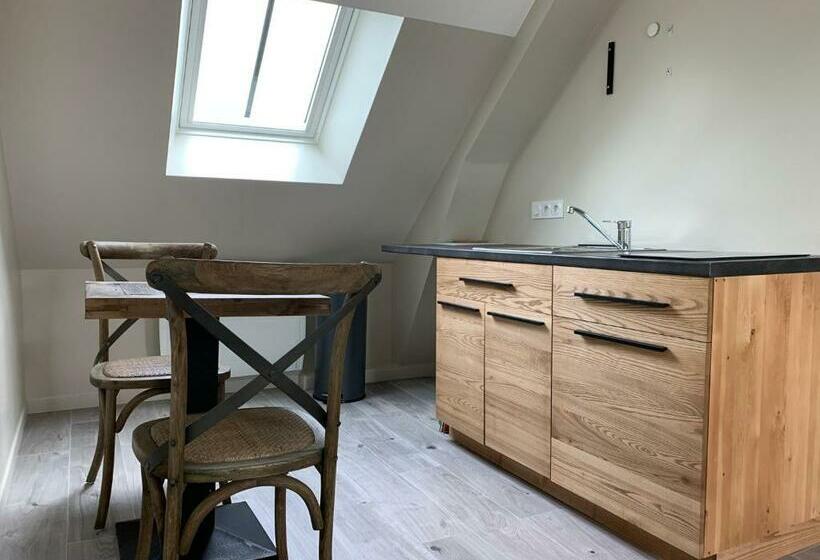 La Maison Des Légendes