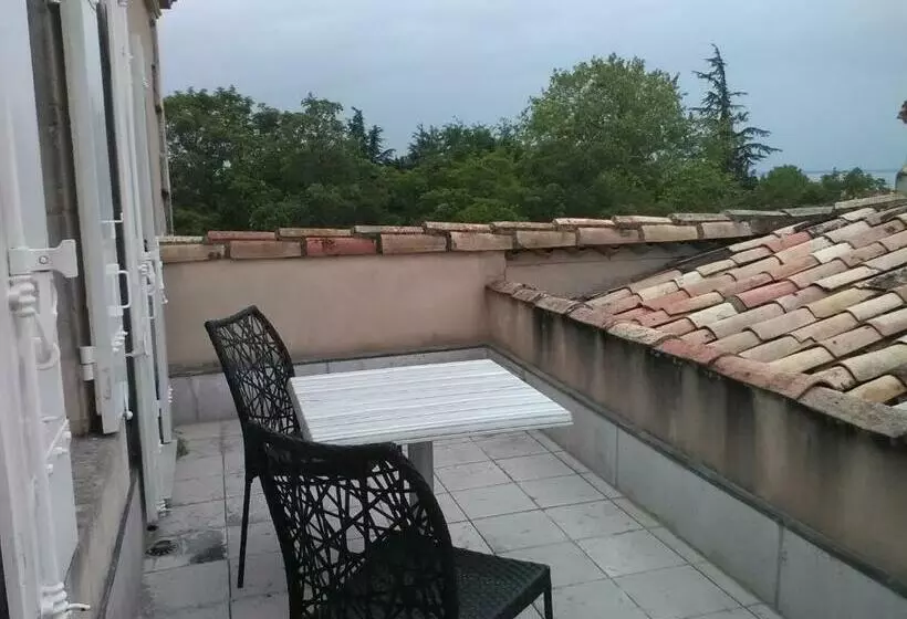 Majatalo Clos De Bellevue