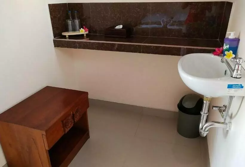 ペンション Lidah Lokal Guest House Singaraja