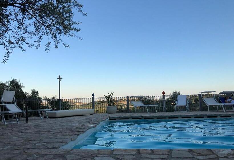 Отель Agriturismo Roba Degli Ulivi