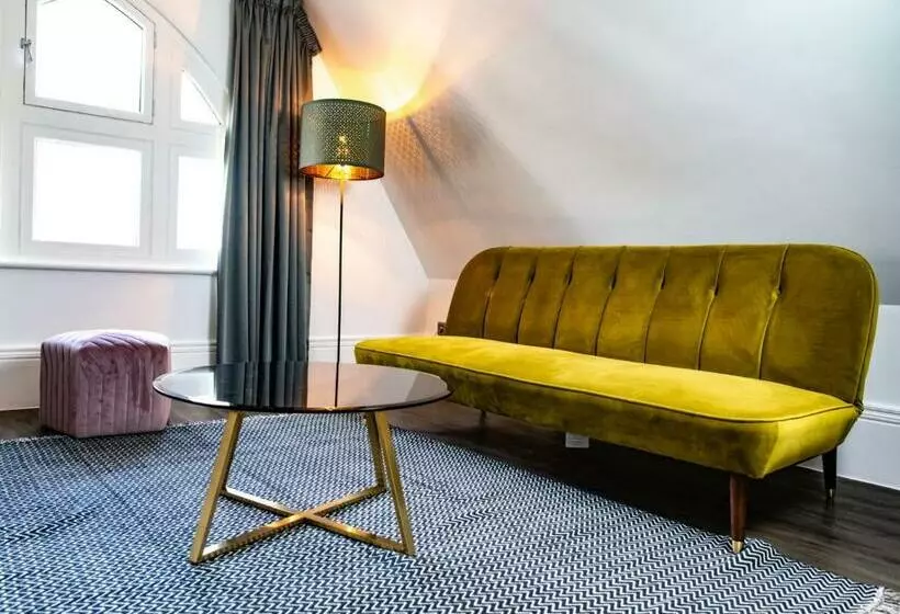 Nitehouse Serviced Apartments