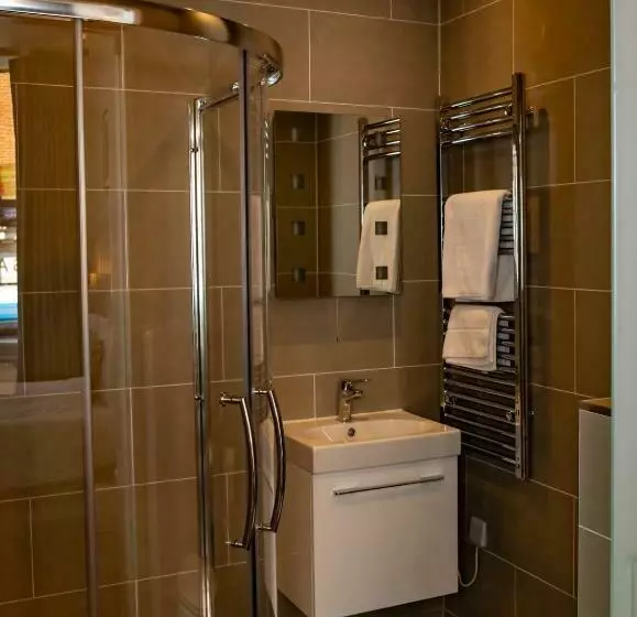 Nitehouse Serviced Apartments