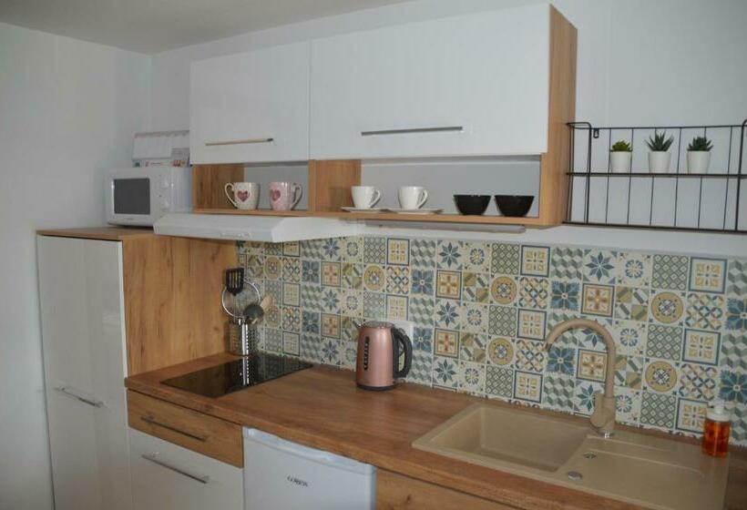 پانسیون Apartmány Máchovo Jezero