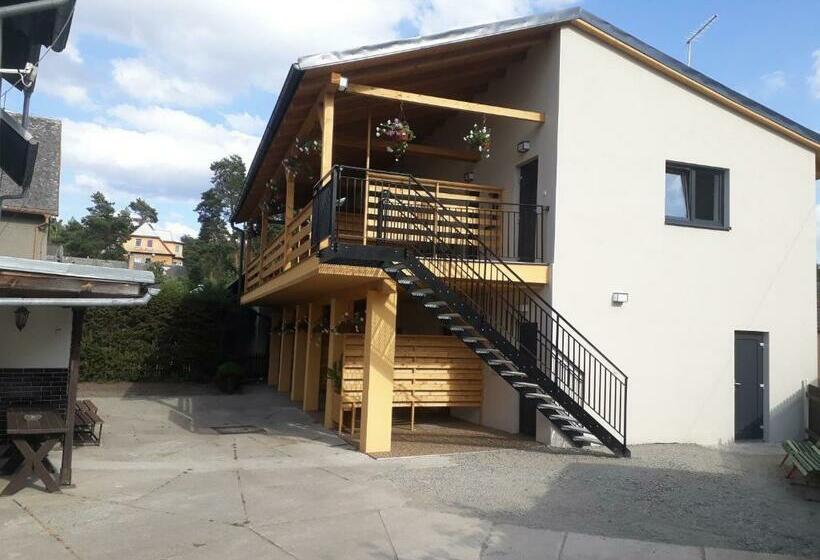 پانسیون Apartmány Máchovo Jezero