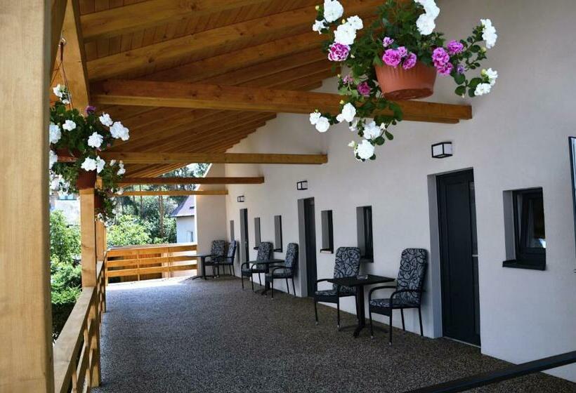 پانسیون Apartmány Máchovo Jezero