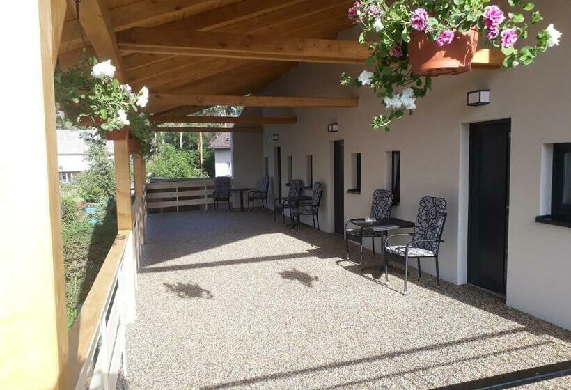 پانسیون Apartmány Máchovo Jezero