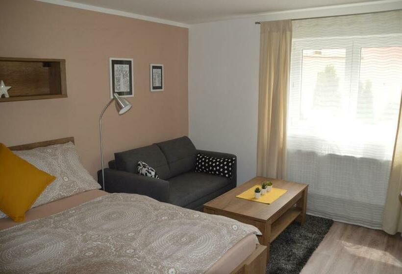 پانسیون Apartmány Máchovo Jezero