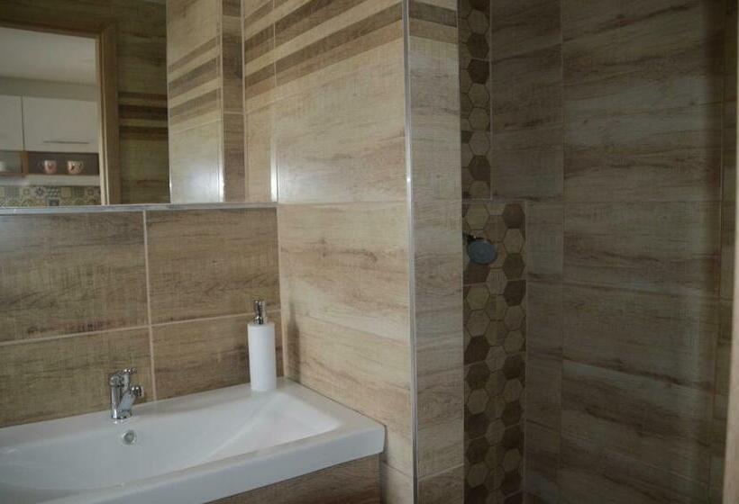 پانسیون Apartmány Máchovo Jezero