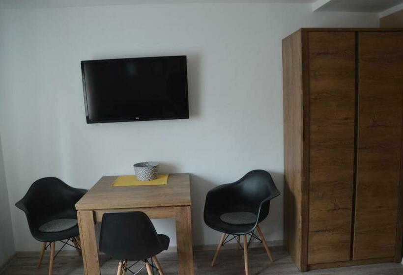 پانسیون Apartmány Máchovo Jezero