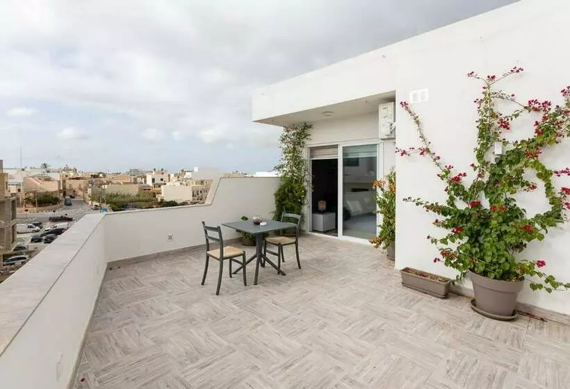 پانسیون Belvedere Airport Suites