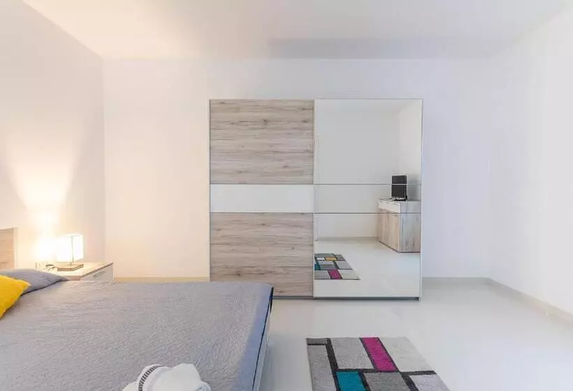 پانسیون Belvedere Airport Suites