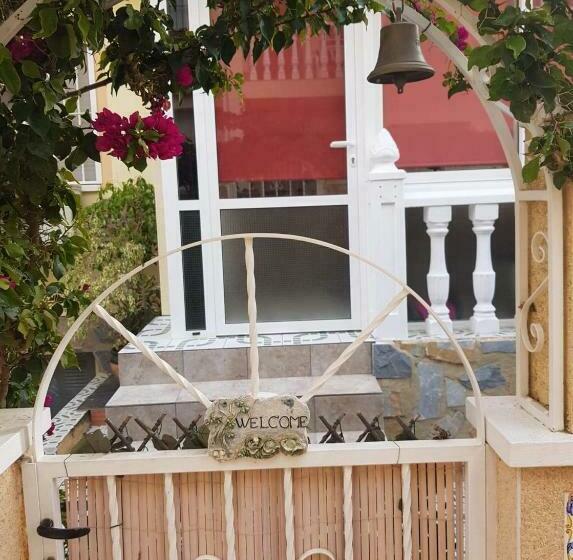 بنسيون Casa La Florida