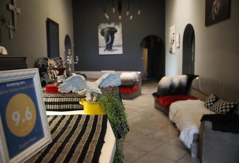 膳宿费 Eagle S Nest