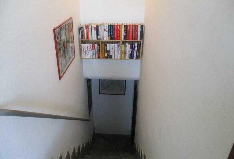 פנסיון Emeroteca Del  900