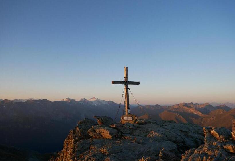 ペンション Haus Tanneck