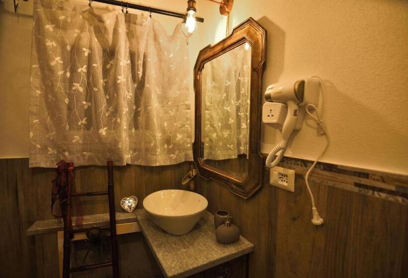 ペンション Il Borgo Del Castello