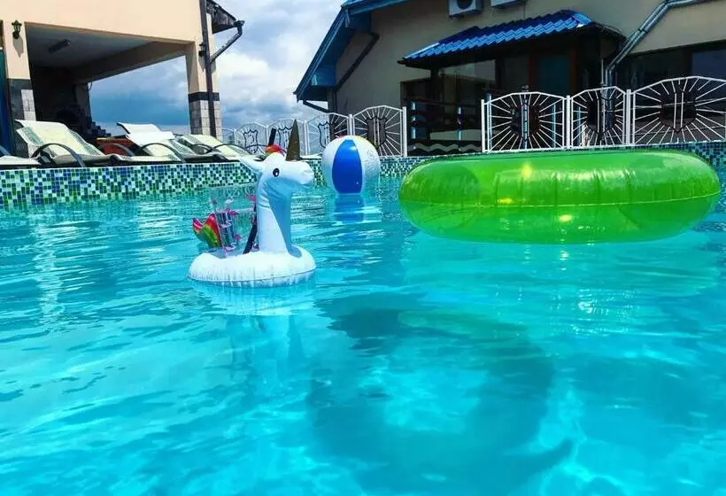 پانسیون Lake View