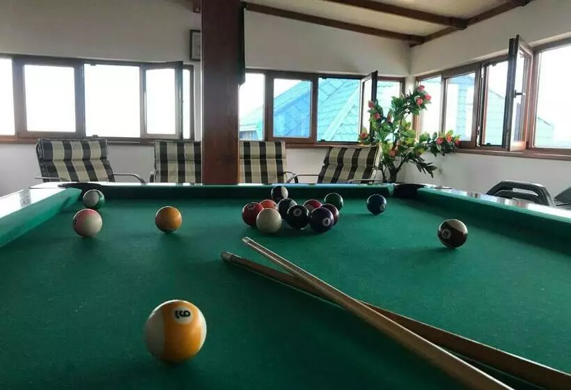 پانسیون Lake View