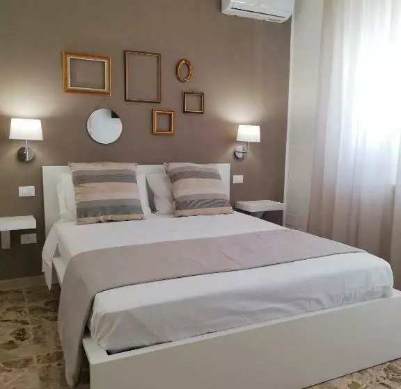 پانسیون Ostuni Crispi House