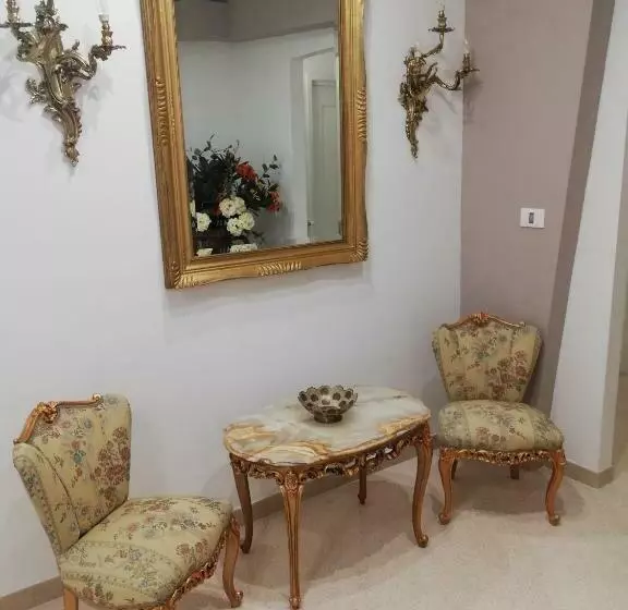 پانسیون Ostuni Crispi House